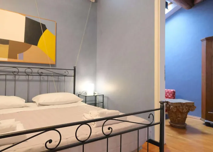 Vr - Blu In Bra Apartman *