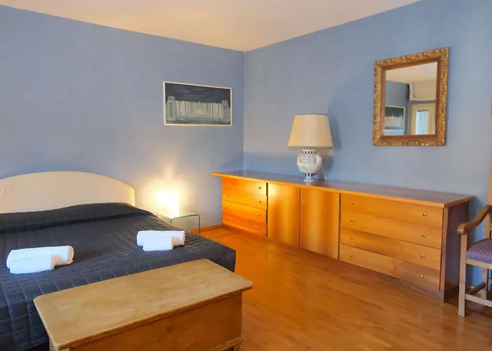 Apartman Vr - Blu In Bra *