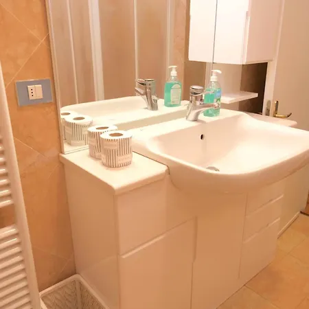 Apartman Vr Blu In Bra *