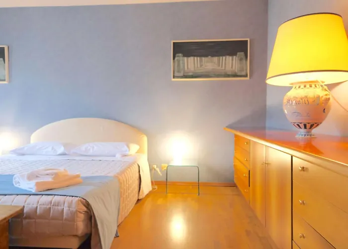 Vr - Blu In Bra Appartement