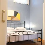 Apartment Vr - Blu In Bra *